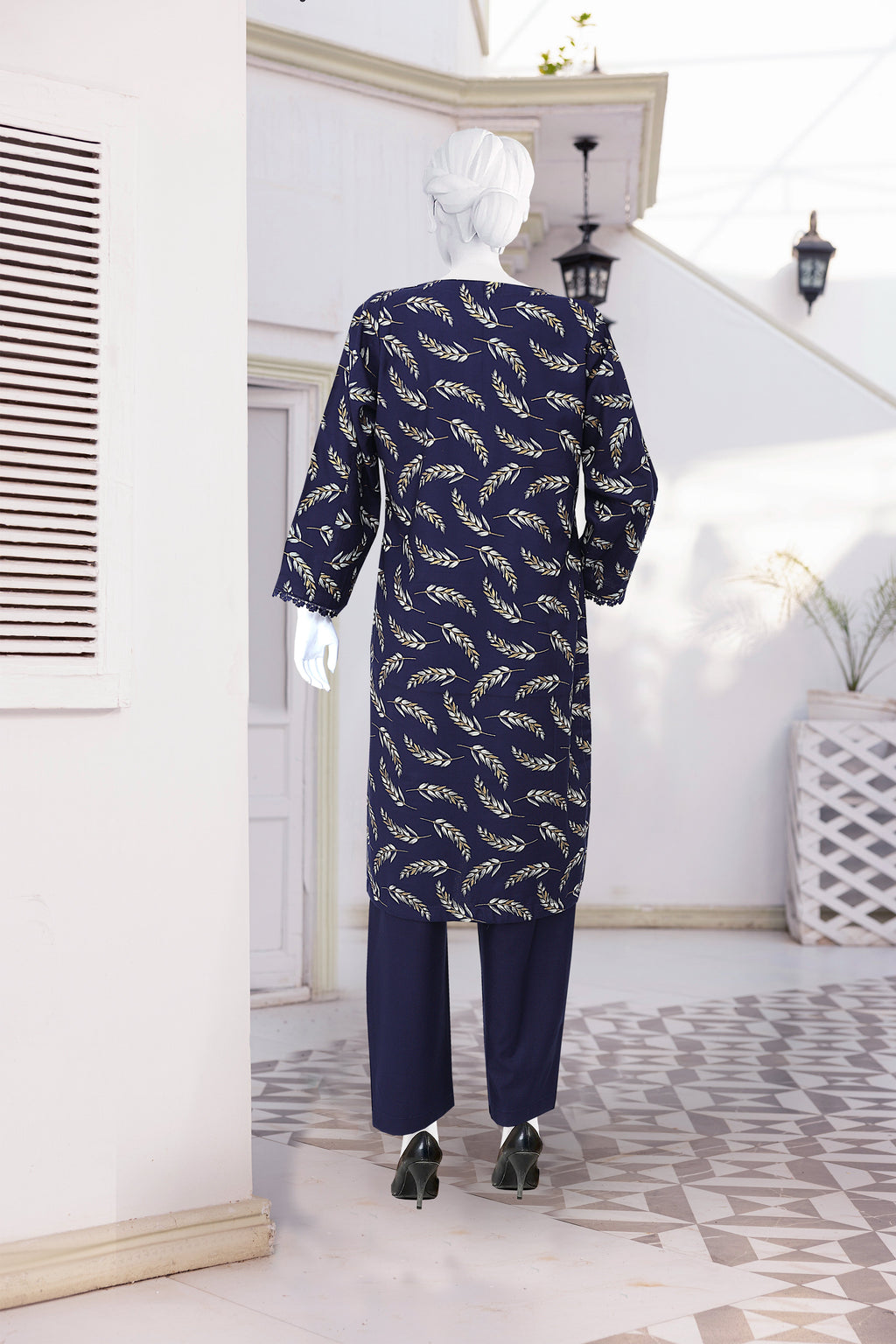 AlKaram Dhanak 2 Piece Beautiful Leaf Pattern With Plain Trouser