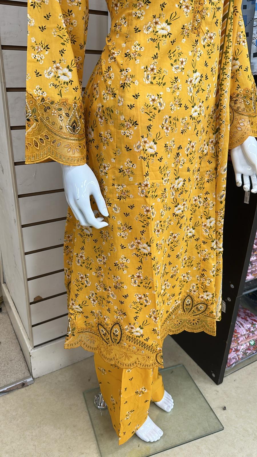 BinSaeed Original 3 Piece Lawn with Printed Trouser and Printed Lawn Dupatta