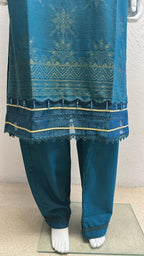 Jacuard Brosha Khaddar 3 Piece with Plain Trouser and Heavy Jacuard Brosha Khaddar Shawl