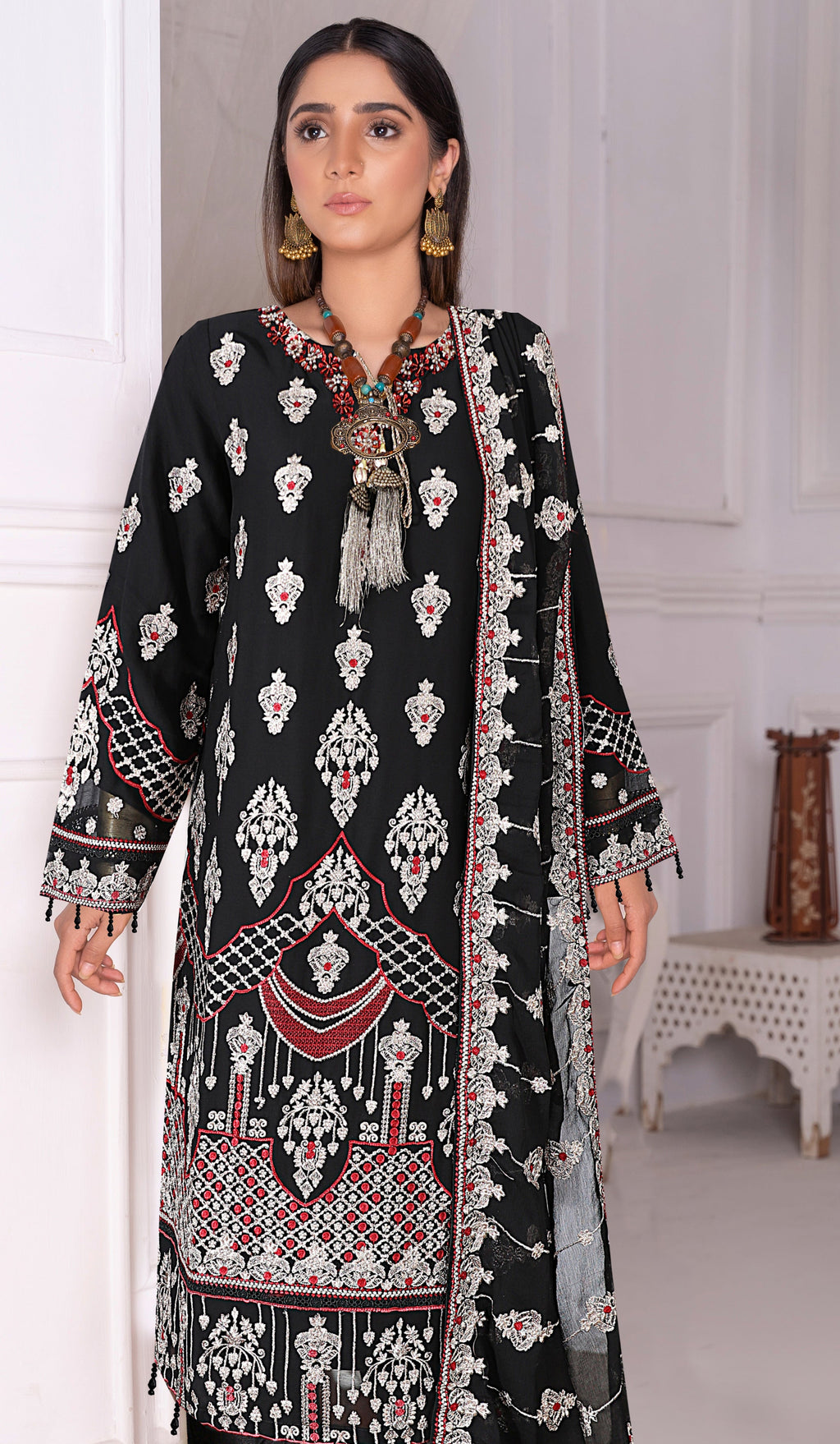 Breeze Exclusive Embriodery Shirt with Raw Silk Trouser and Embriodery Dupatta