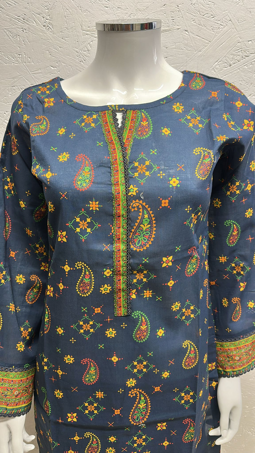 Luxury Lawn 3 Piece with Matching Trouser and Banarsi Dupatta