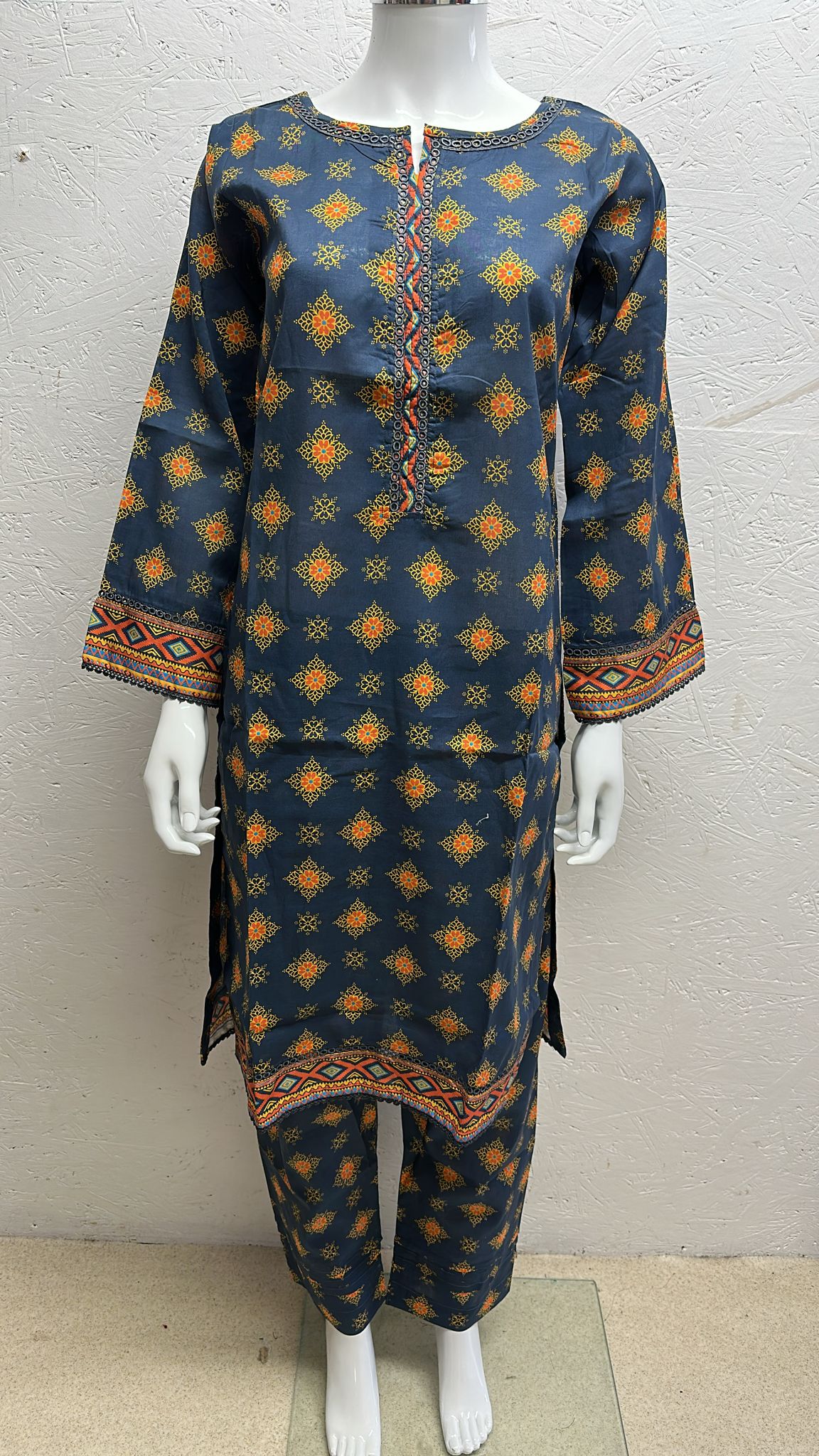 Luxury Lawn 3 Piece with Matching Trouser and Banarsi Dupatta