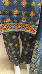 Luxury Lawn 3 Piece with Matching Trouser and Banarsi Dupatta